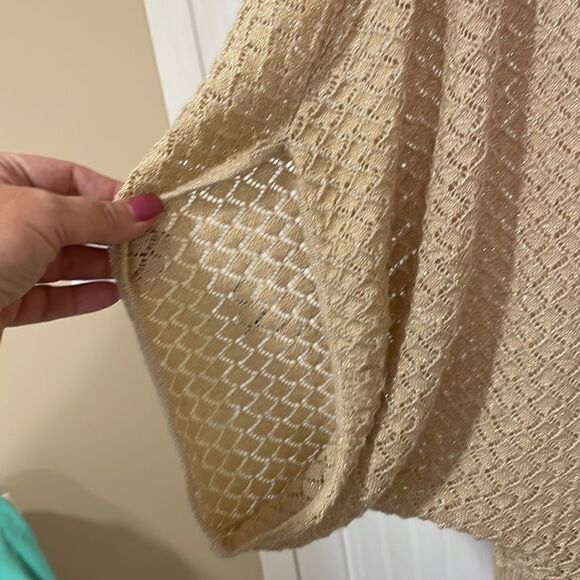 New York & Co shimmery gold tunic/sweater size L - Picture 3 of 8